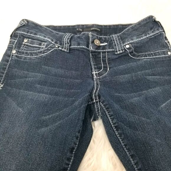 Maurices Blingy Pocket Cropped Jeans. Size Small. - Picture 1 of 15